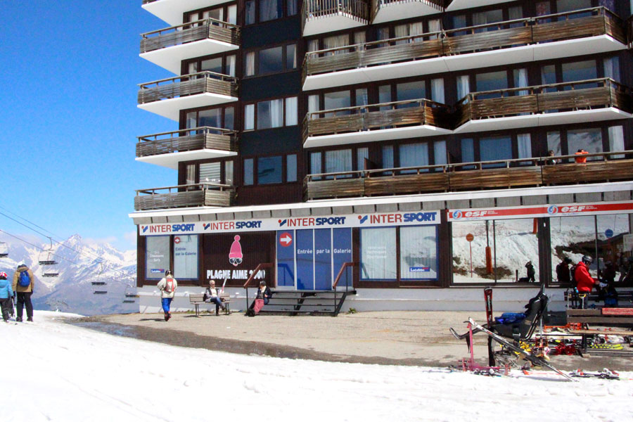 Ski rental La Plagne Aime 2000 Intersport